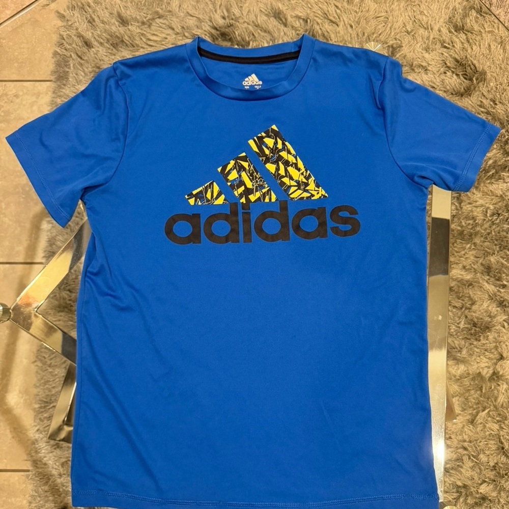 Boys Youth Large ( 14-16) Adidas T-Shirt